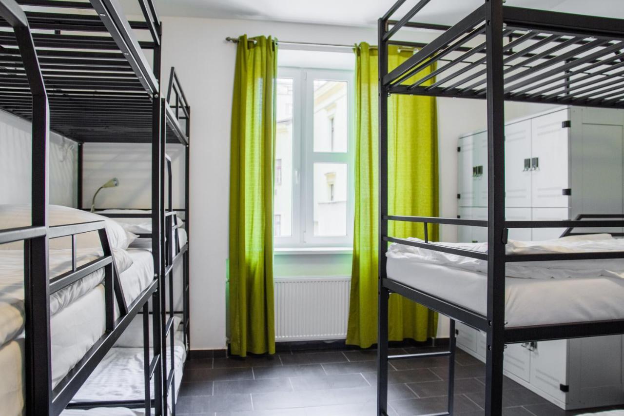 פראג Hostel Mandarinka מראה חיצוני תמונה