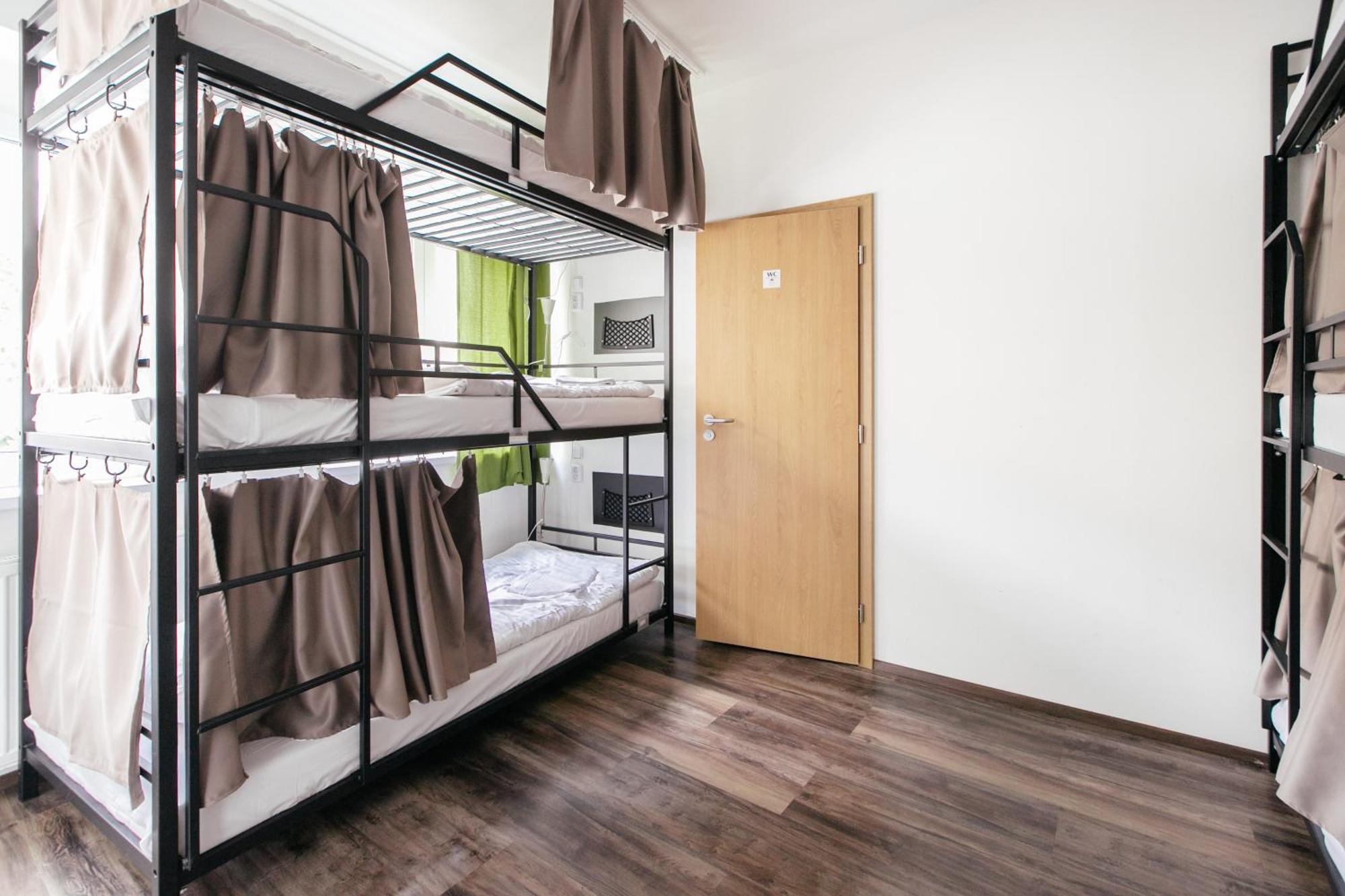 פראג Hostel Mandarinka מראה חיצוני תמונה