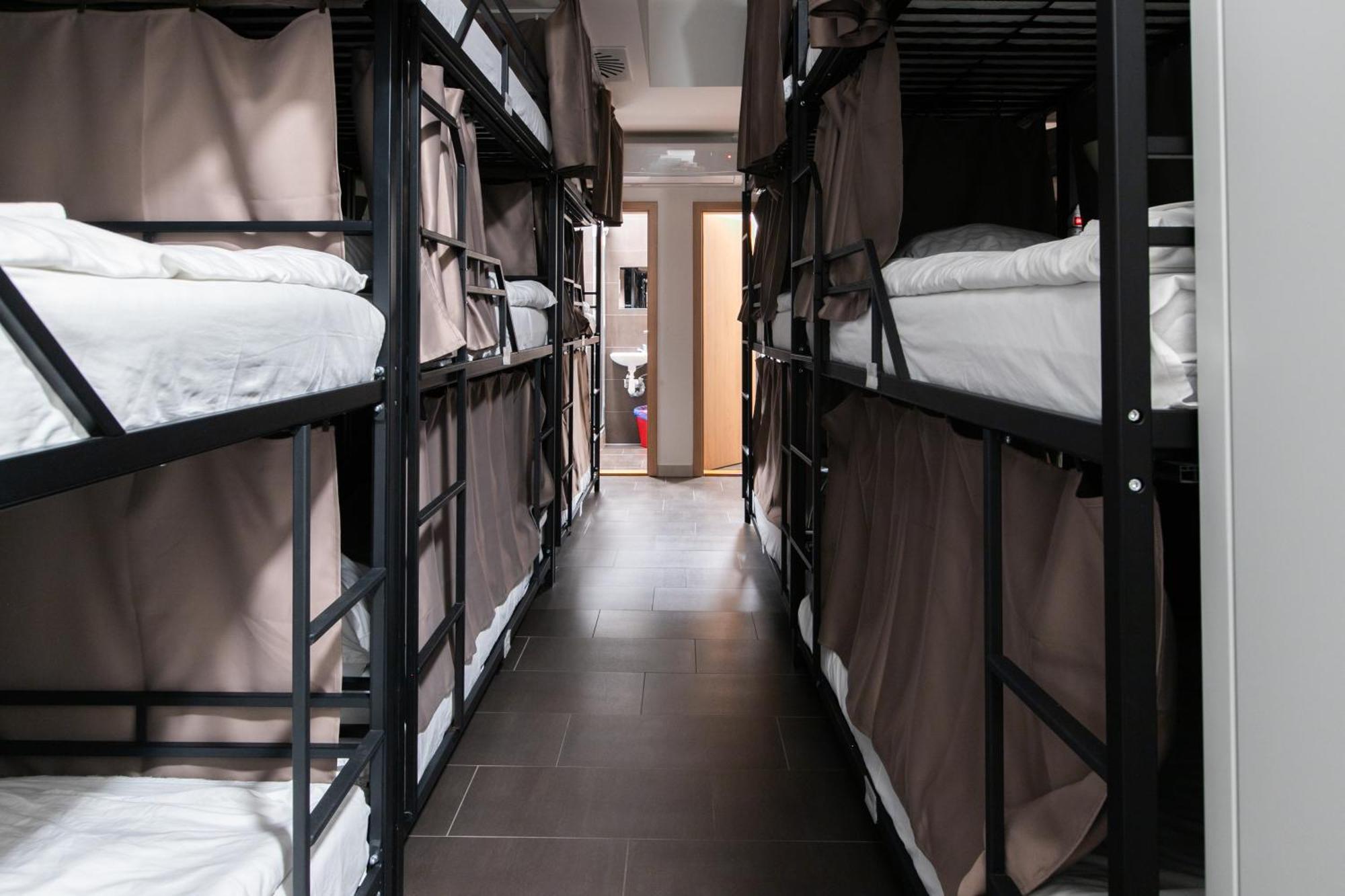 פראג Hostel Mandarinka מראה חיצוני תמונה